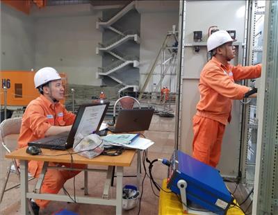 Các phân xưởng sửa chữa thủy điện Sơn La quyết tâm thi đua đảm bảo cung ứng điện tin cậy các tháng mùa khô năm 2024